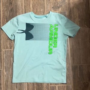 Aqua boys under-Armour youth XL dry-fit tee